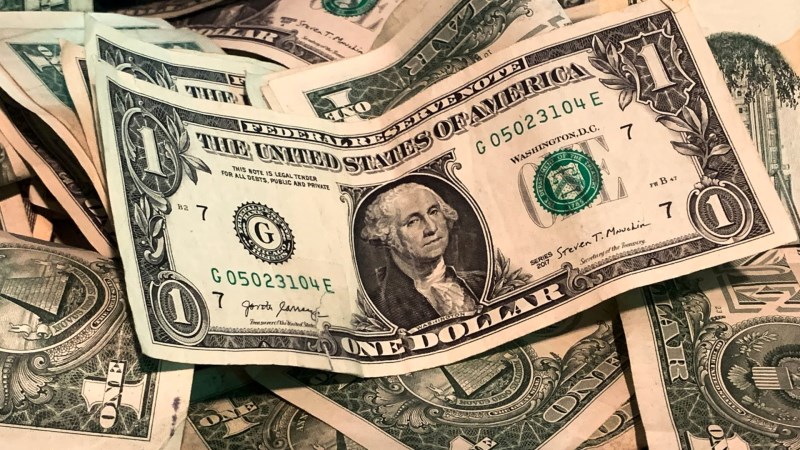 قیمت دلار در ایستگاه ۱۱۴ هزار؛ روند صعودی ادامه دارد یا وقت اصلاح فرا رسید؟