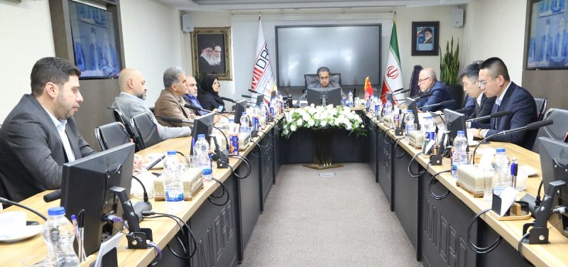 آقاجانلو خبر داد: برنامه همکاری های مشترک ایمیدرو با پیمانکار بزرگ چین ؛ از ساخت نیروگاه خورشیدی تا توسعه زنجیره مس