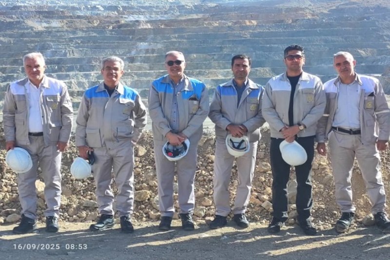 بازدید هیات مدیره شرکت تهیه و تولید مواد معدنی ایران از کارخانه طلای زرشوران