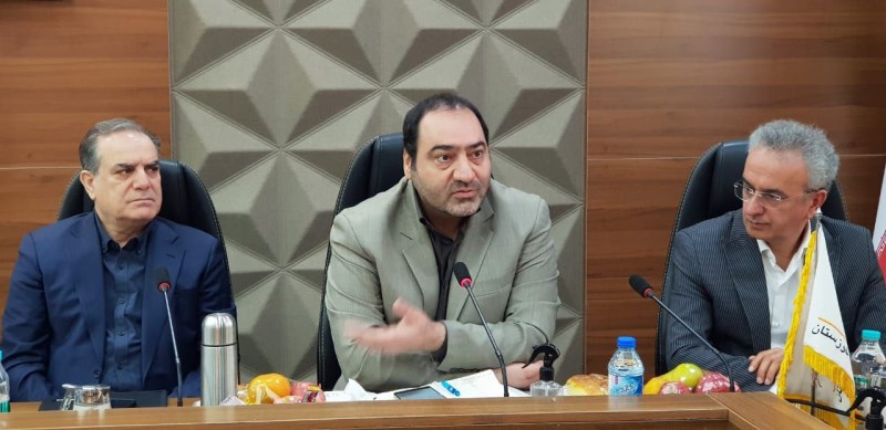 چراغ صنعت است که چراغ خانه را روشن نگه می دارد