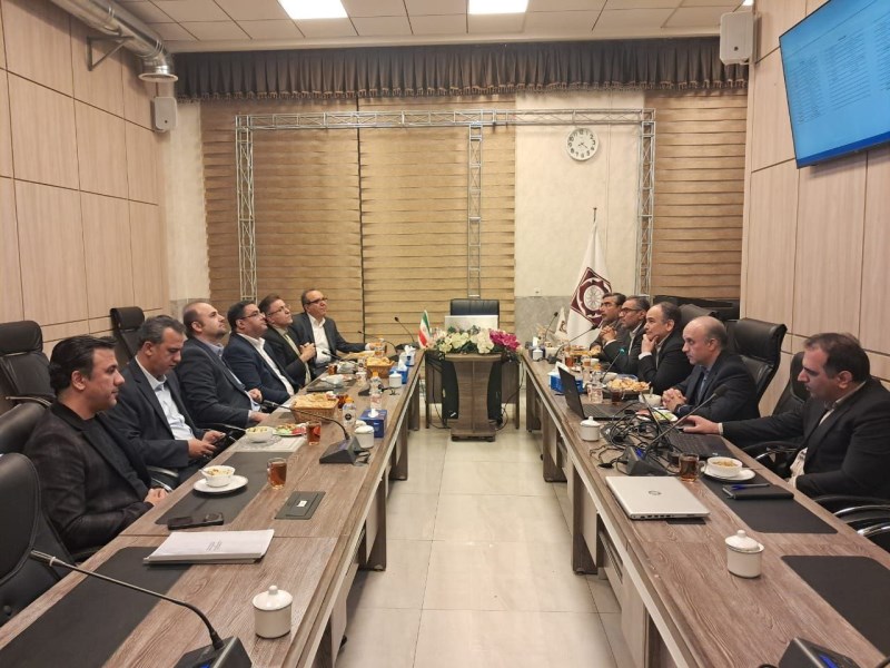 برگزاری نشست مشترک اپال کانی پارس و بانک صادرات با هدف تقویت همکاری‌ های فی مابین جهت تامین منابع مالی تولید و طرح های توسعه ای