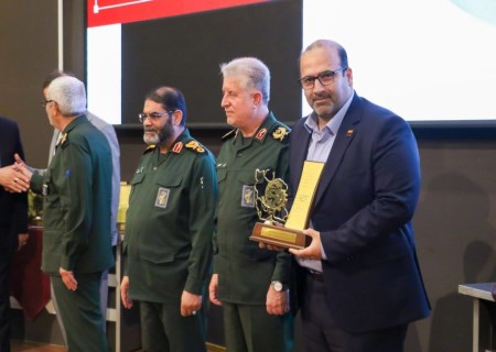 کسب نشان ملی اقتصاد مقاومتی توسط فولاد خوزستان و تثبیت جایگاه در صنعت کشور