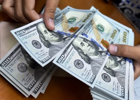 احتمال بازگشت تحریم‌ها و سقوط ارزش ریال؛ اقتصاد ایران در وضعیت هشدار