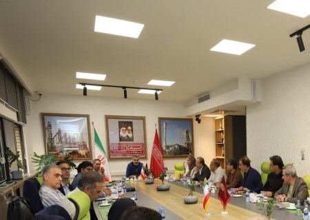 جلسه ماهانه پایش سبد پروژه‌ های ایریتک با تمرکز بر ارتقای بهره‌وری