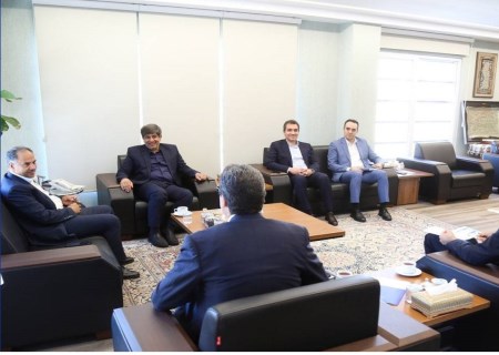 توسعه تعاملات فولاد مبارکه و بانک تجارت؛ تمرکز بر تأمین مالی پروژه‌های کلان