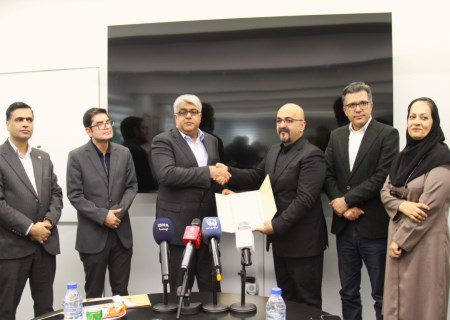 تقدیر استاندارد هرمزگان از گوهرآزمای خلیج فارس؛ بازوی دانش‌بنیان فولاد هرمزگان