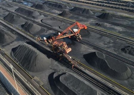 فرمان ترامپ؛ زغال سنگ، جای نفت و گاز را در نیروگاه‌ها می‌گیرد