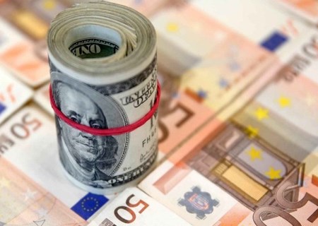 افزایش قیمت‌ها در بازار ارز تجاری و آزاد؛ دلار و یورو چقدر گران شدند؟