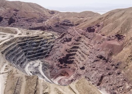 درخشش معادن شرکت آلومینای ایران در نیمه نخست ۱۴۰۴ باعبور از چالش ها