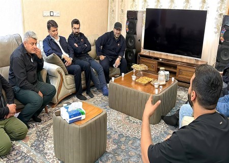 عیادت مدیرعامل فولاد خوزستان از مجروحان جنایت جنگی آمریکایی‌صهیونیستی در این شرکت